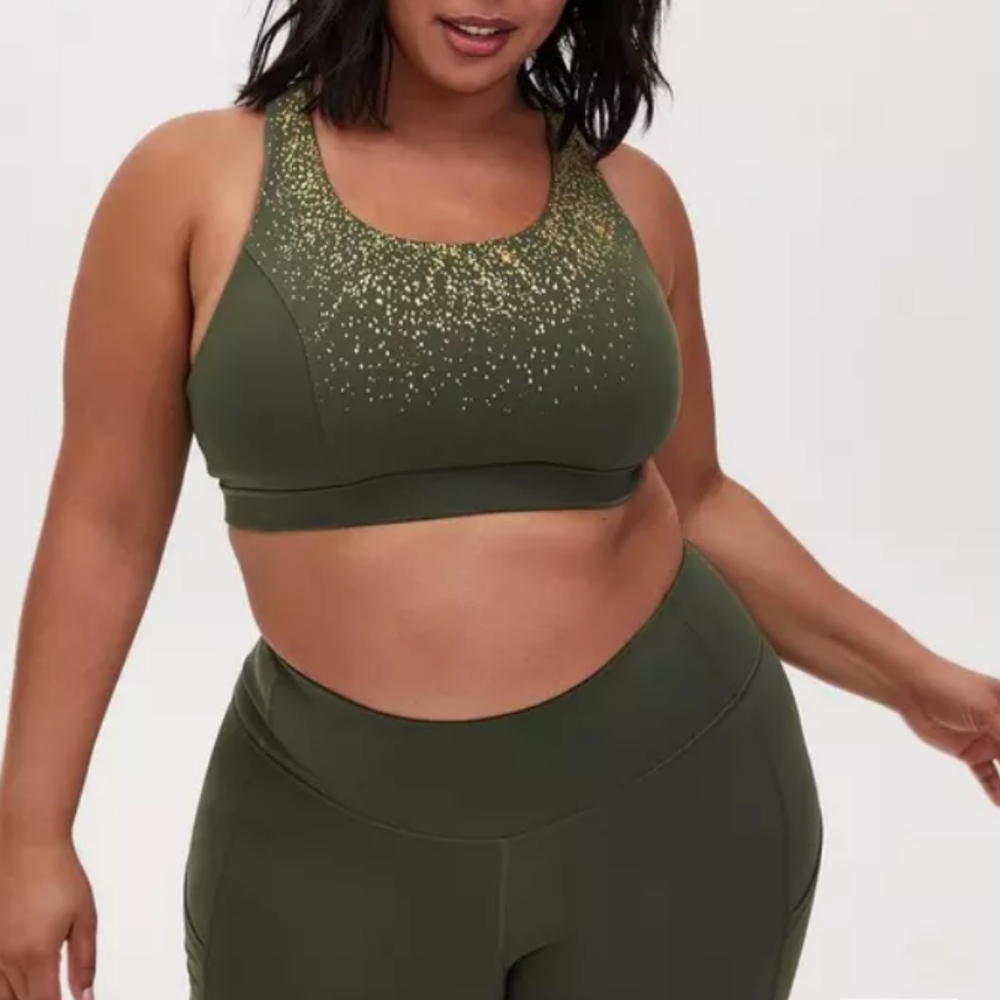 Gold Olive Low-Impact Wireless Strappy Back Active Sports Bra Torrid Size 4 NWOT